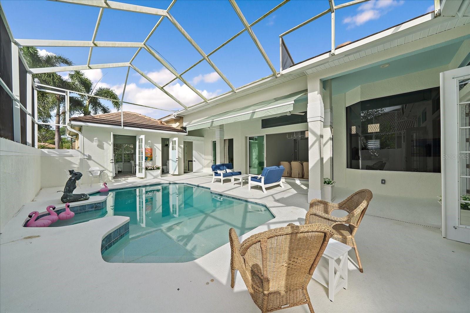 UNIVERSITY PARK COUNTRY CLUB - Residential