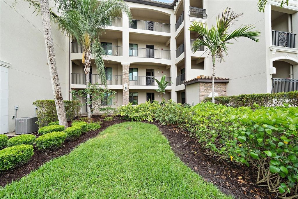 Photo of 16814 Vardon Terrace #106, Bradenton, FL 34211 (MLS # A4687518)
