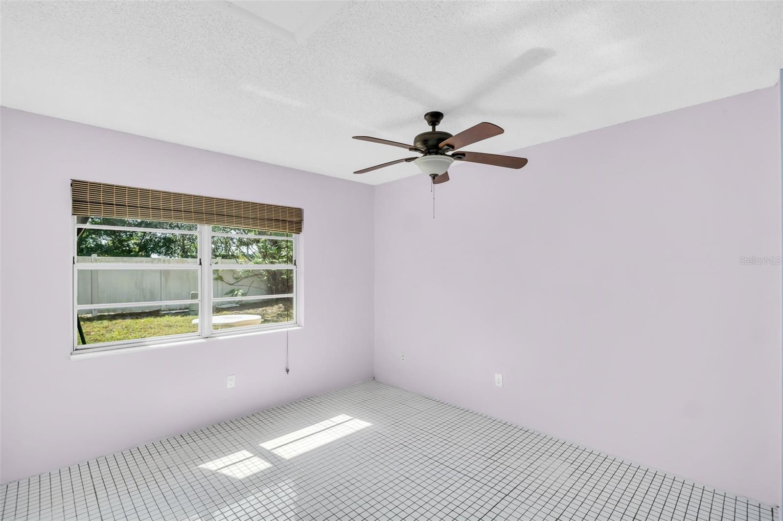 HILL CREST VILLAS - Residential