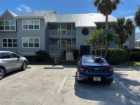 A home in PORT CHARLOTTE