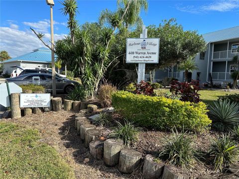 A home in PORT CHARLOTTE