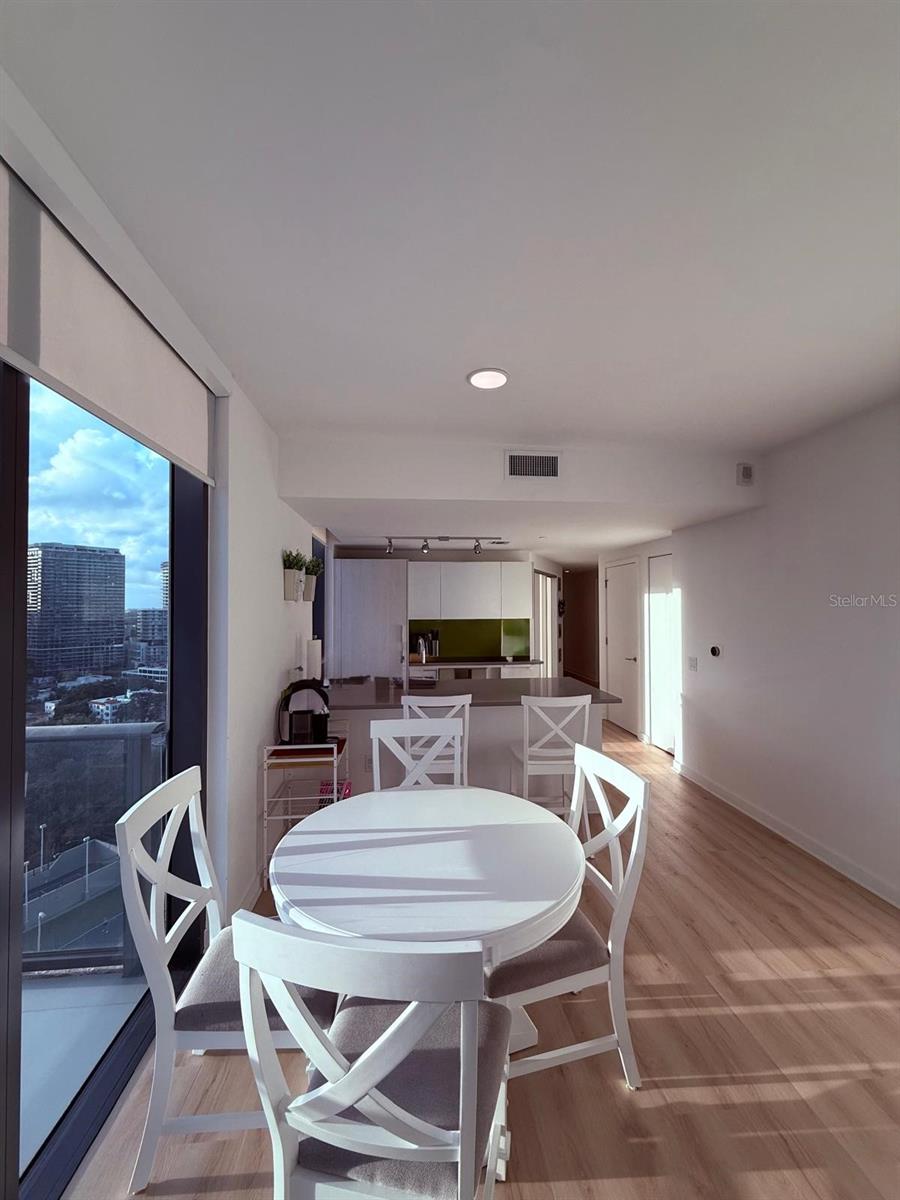 PARAISO BAYVIEWS - Residential