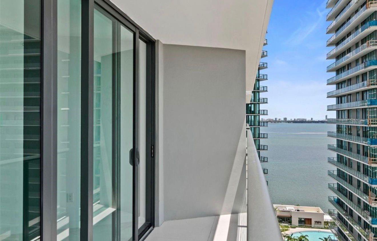 PARAISO BAYVIEWS - Residential