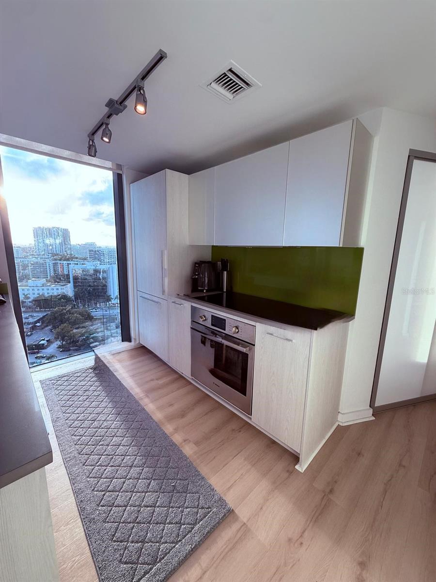 PARAISO BAYVIEWS - Residential