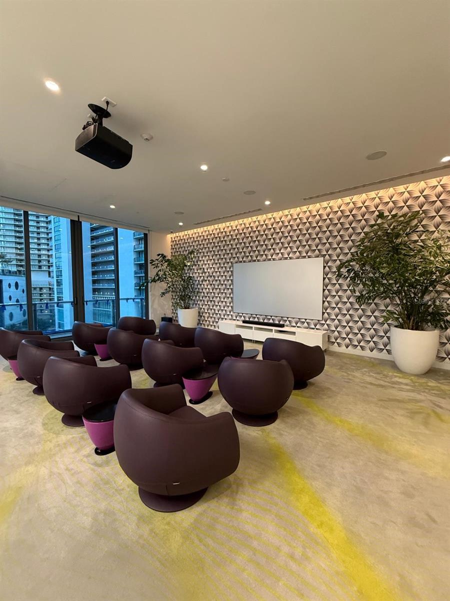 PARAISO BAYVIEWS - Residential