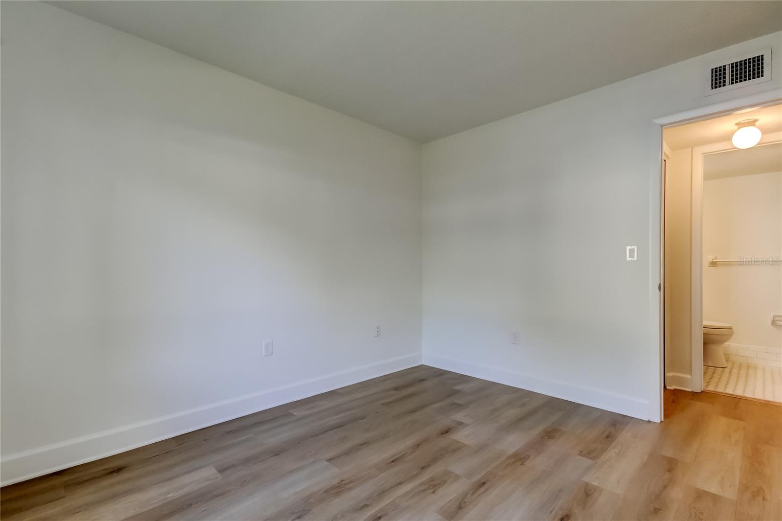 EAST LAKE WOODLANDS CYPRESS ESTATES - Residential