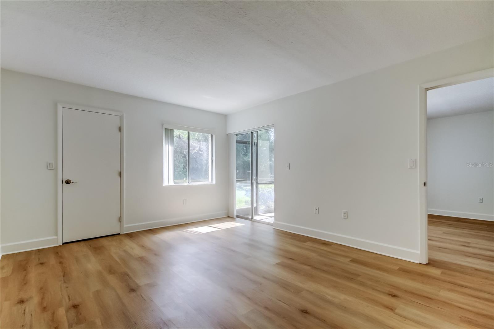 EAST LAKE WOODLANDS CYPRESS ESTATES - Residential