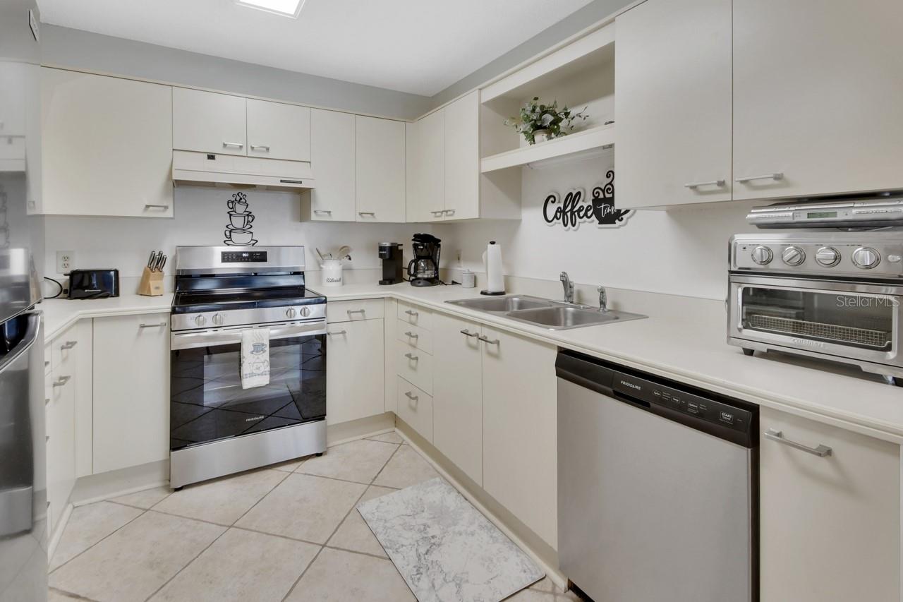 GLEN EAGLES GOLF VILLA - Residential