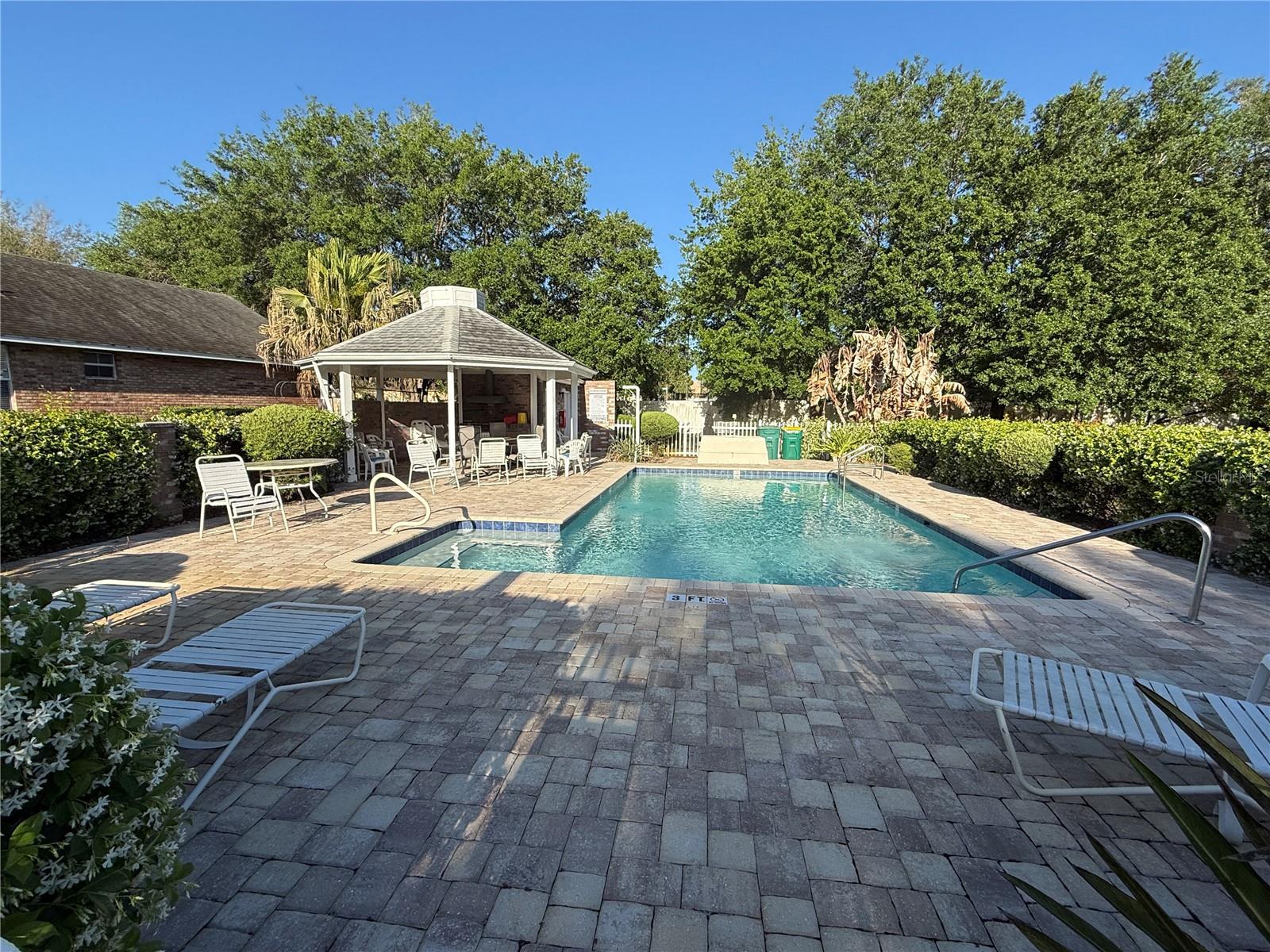 GLEN EAGLES GOLF VILLA - Residential