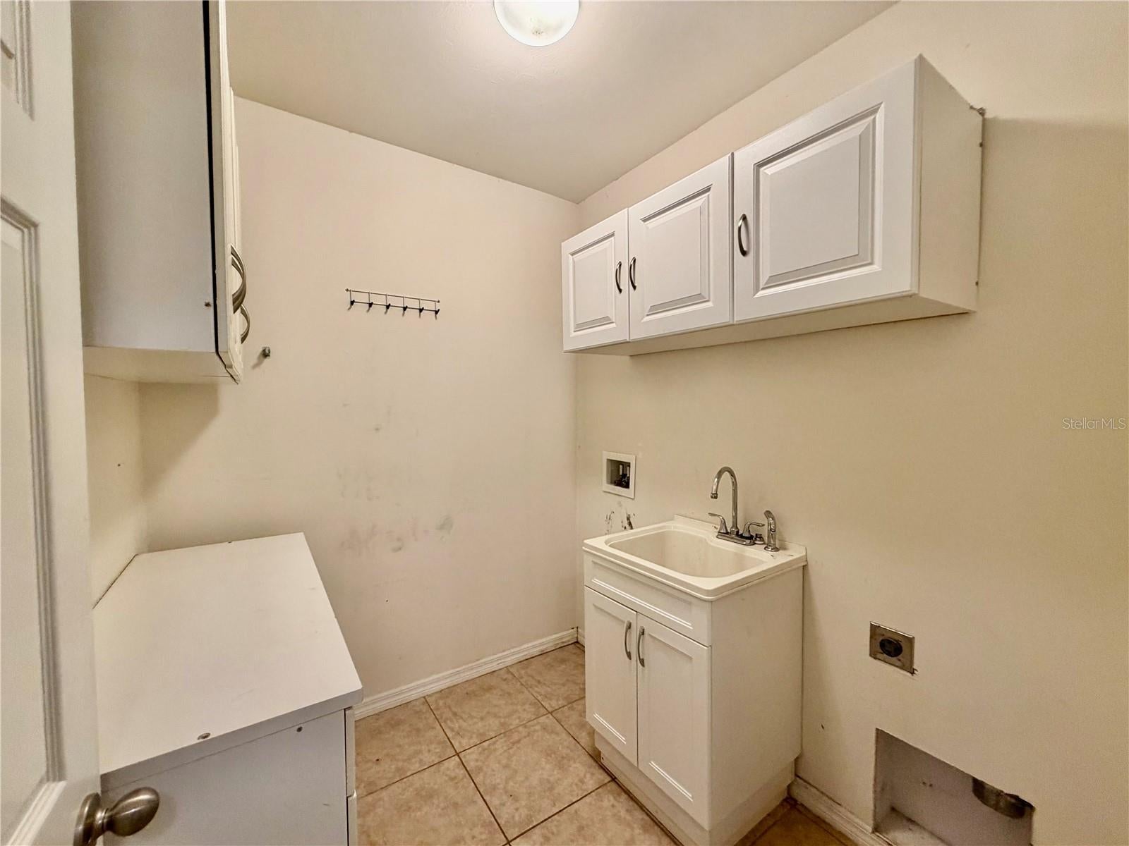 15359 ANCEL CIRCLE, PORT CHARLOTTE, FL, 33981 3 15359 ANCEL CIRCLE