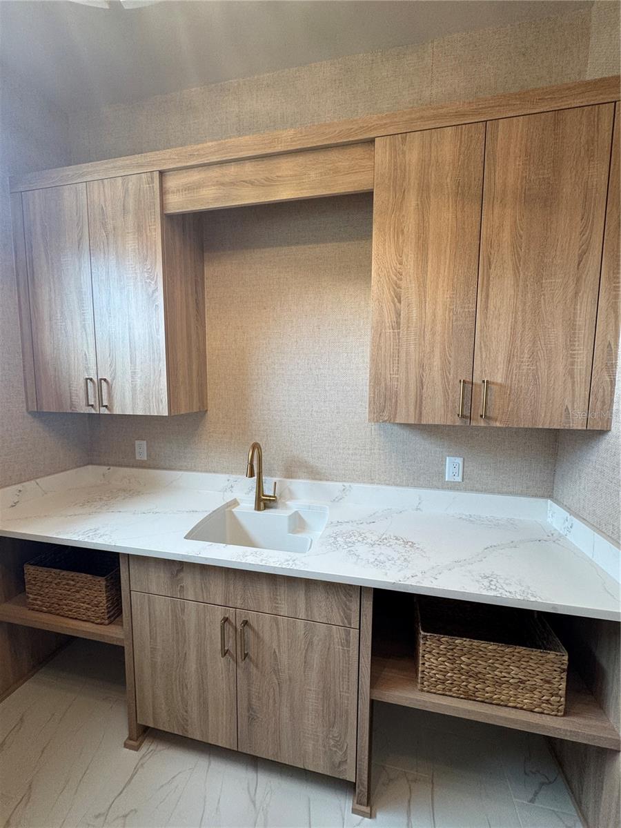 LAUREATE VILLAGE - Residential