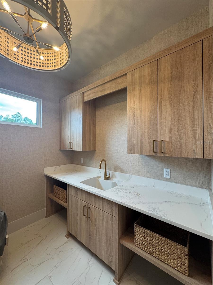 LAUREATE VILLAGE - Residential