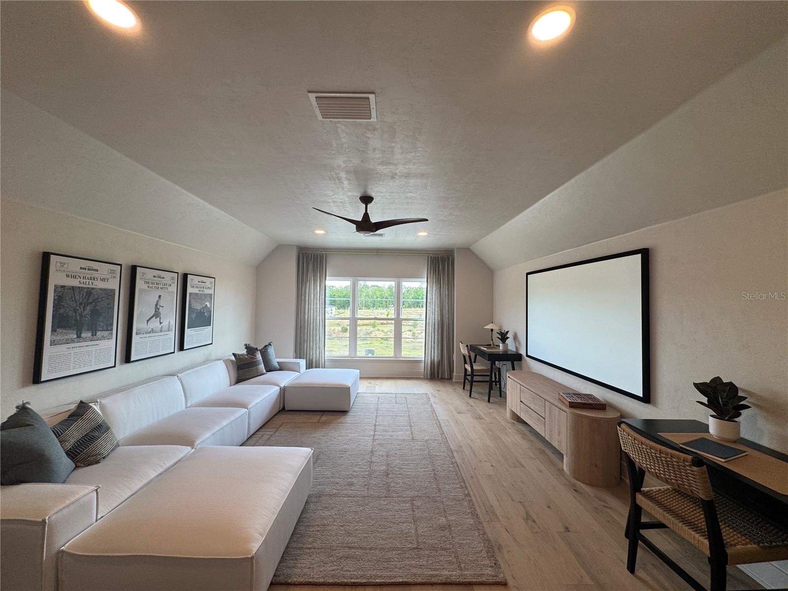 LAUREATE VILLAGE - Residential