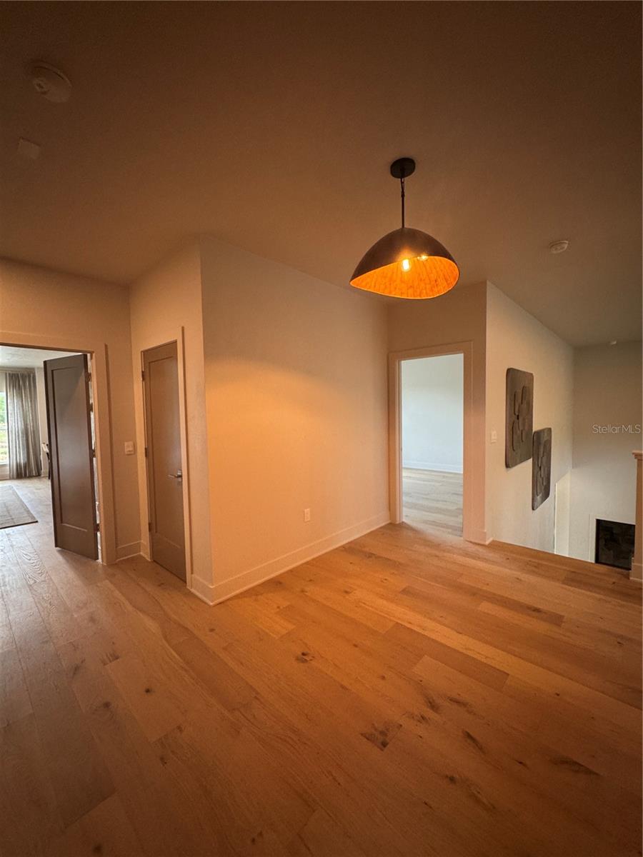 LAUREATE VILLAGE - Residential