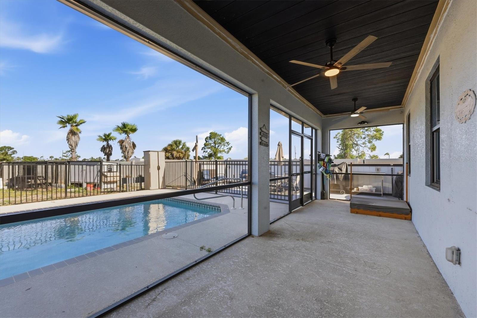 ROTONDA SANDS - Residential