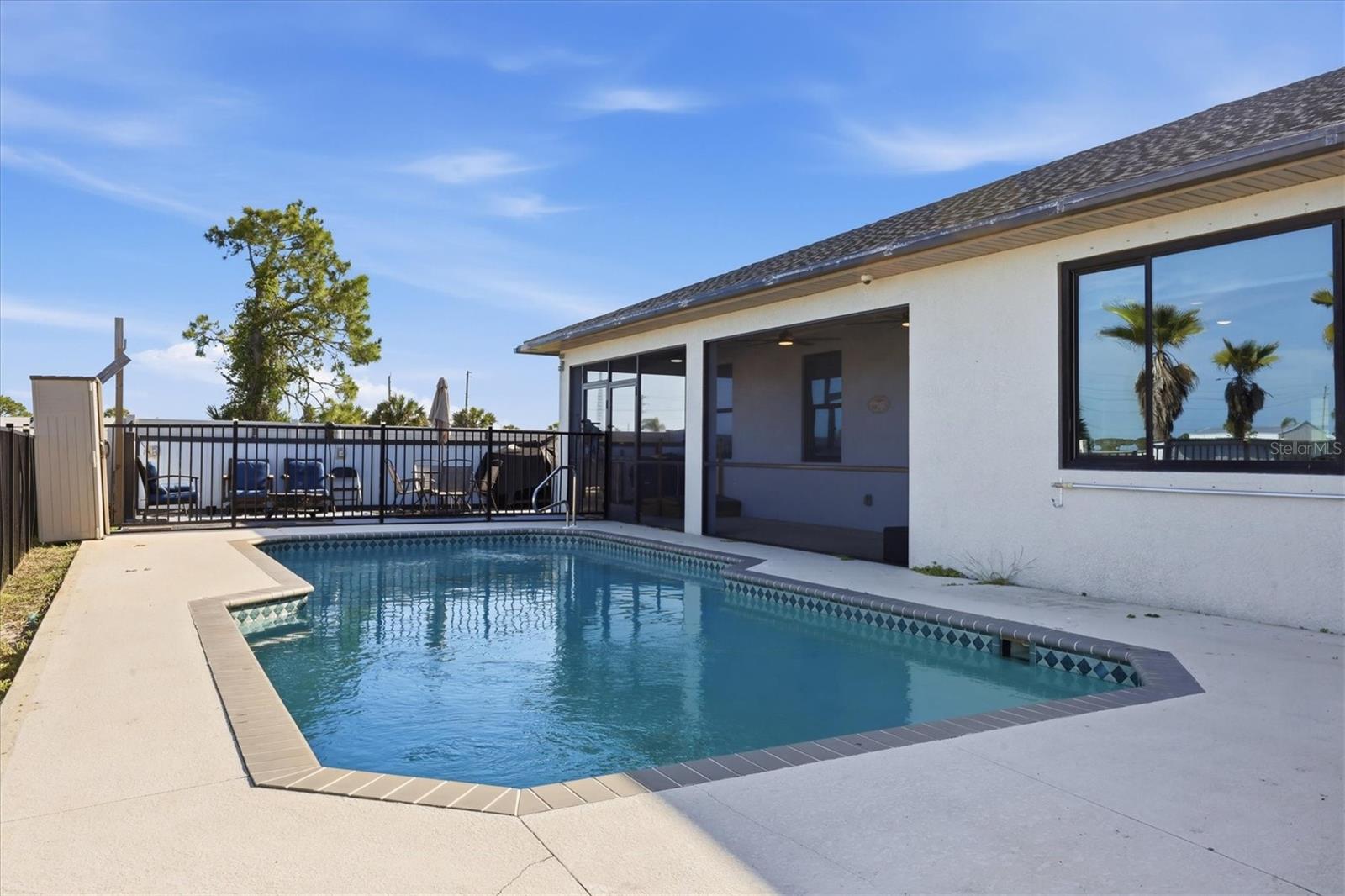 ROTONDA SANDS - Residential