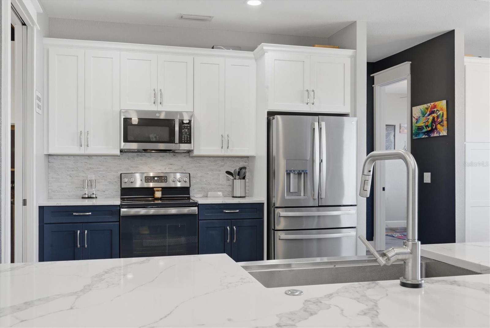 ROTONDA SANDS - Residential