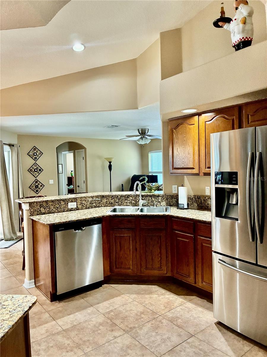 AC AYERS RD/WISCON/PKWY E - Residential