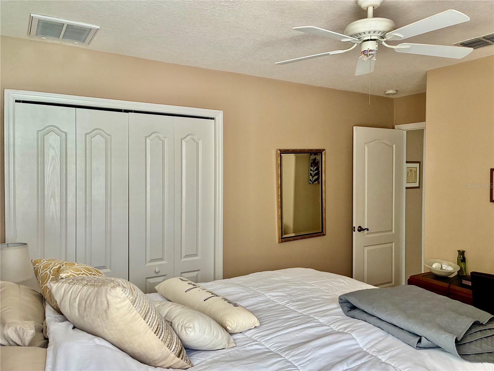 AC AYERS RD/WISCON/PKWY E - Residential