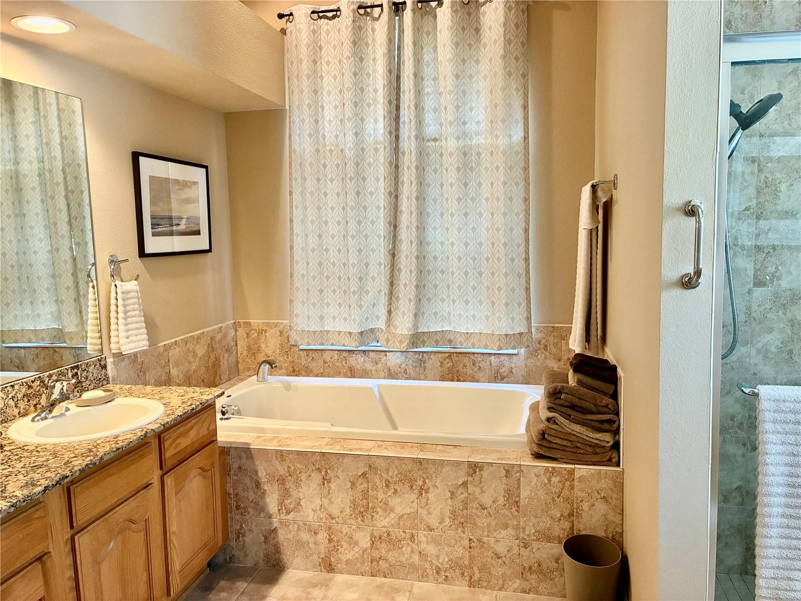 AC AYERS RD/WISCON/PKWY E - Residential