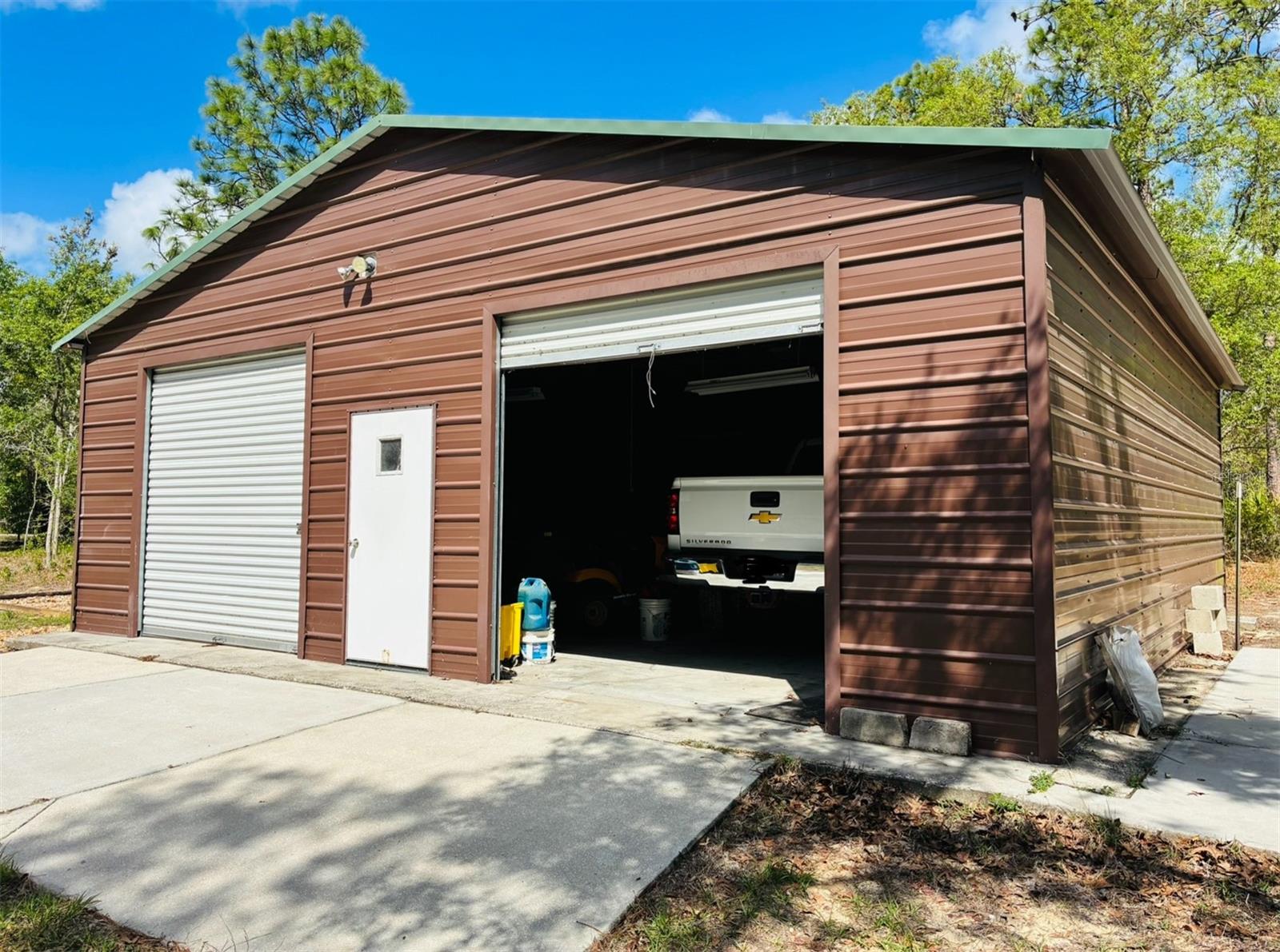 AC AYERS RD/WISCON/PKWY E - Residential