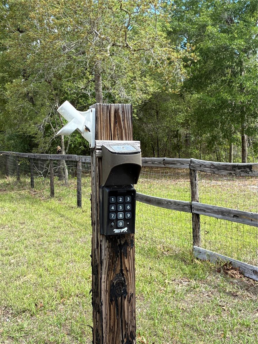 AC AYERS RD/WISCON/PKWY E - Residential