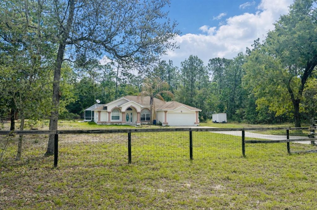 Photo of 8390 Langworthy Drive, Brooksville, FL 34613 (MLS # W7884665)
