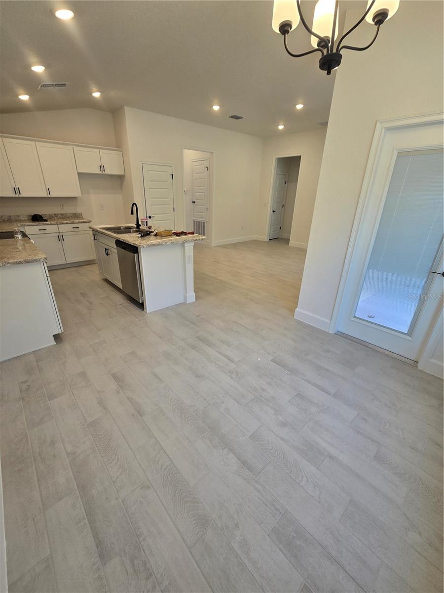 WYLD PALMS VILLAGE CONDOMINIUM - Residential