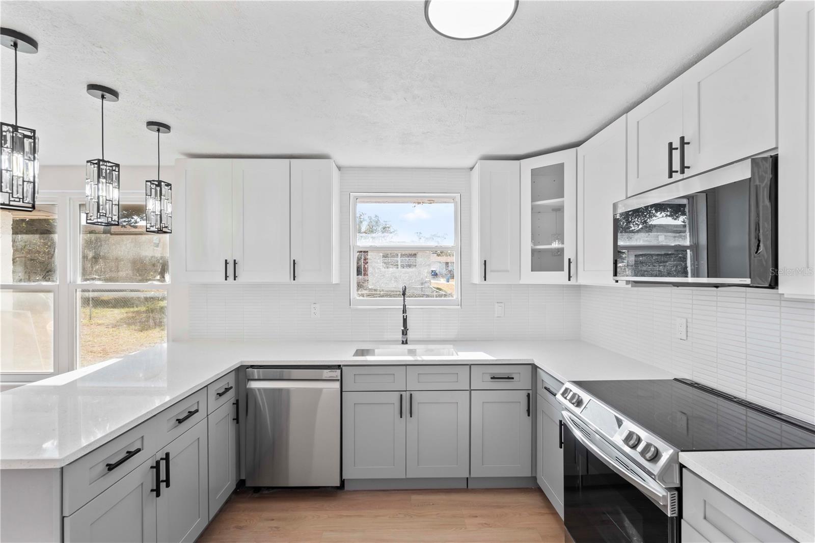 SPRING HILL - Residential