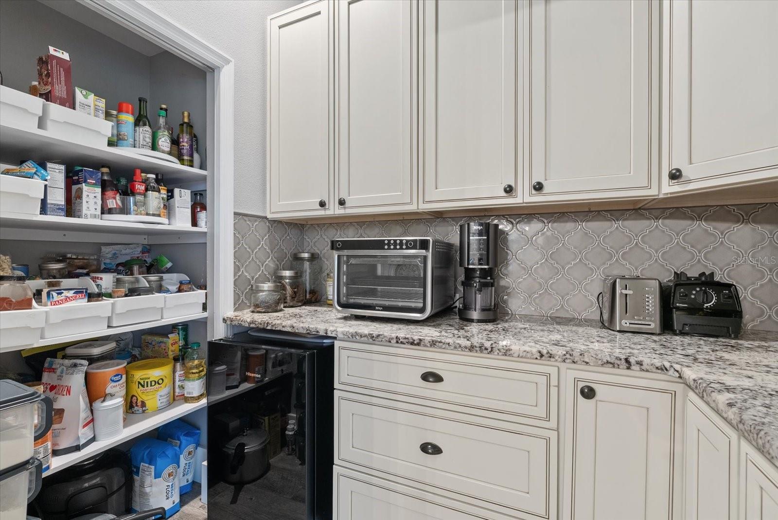 SADDLE OAK ESTATES - Residential