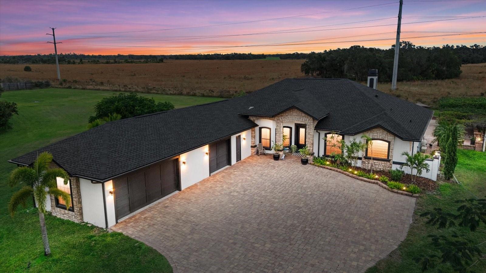 5301 SADDLE OAK TRAIL