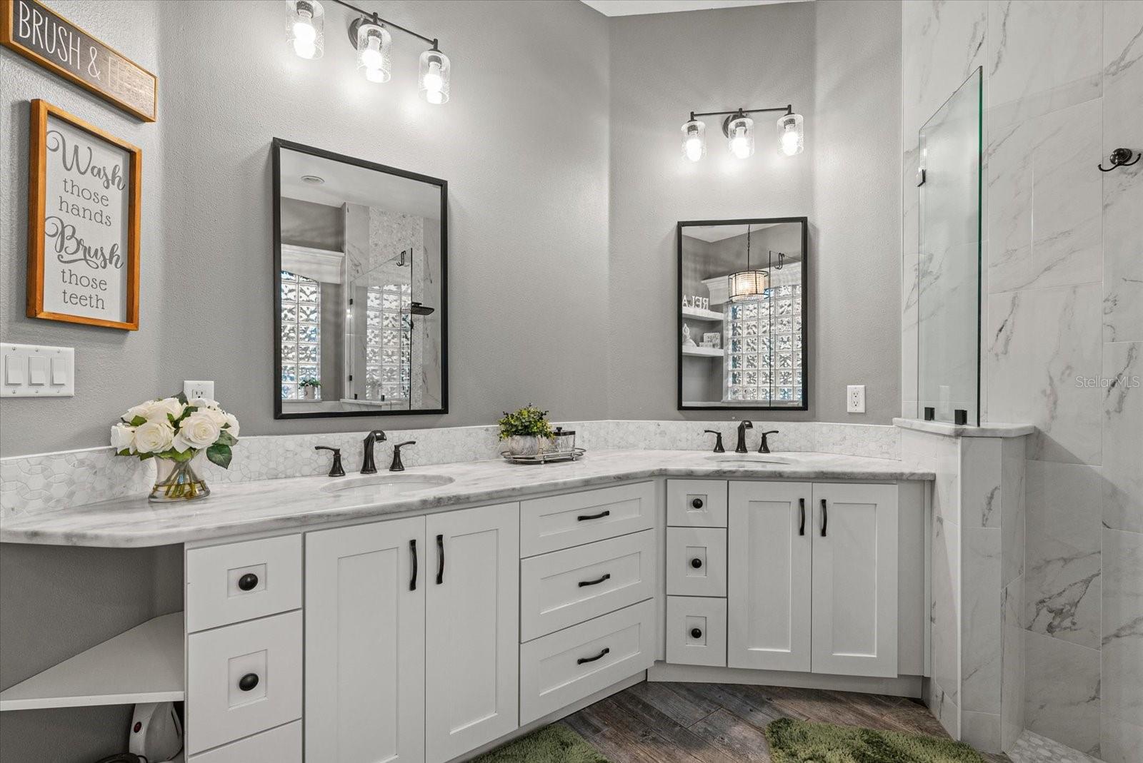 SADDLE OAK ESTATES - Residential