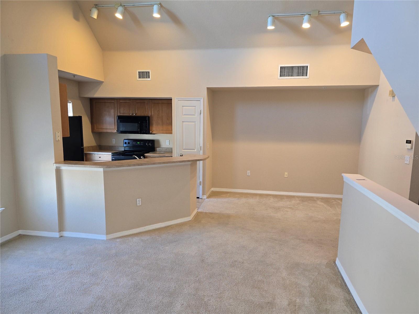 ADMIRALS WALK - Residential