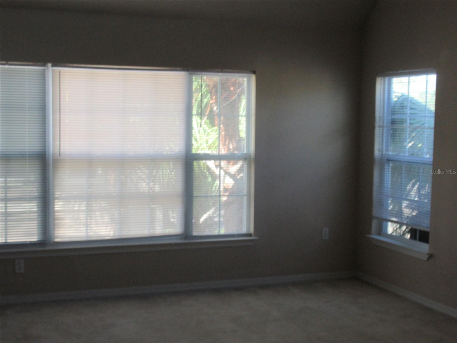 ADMIRALS WALK - Residential