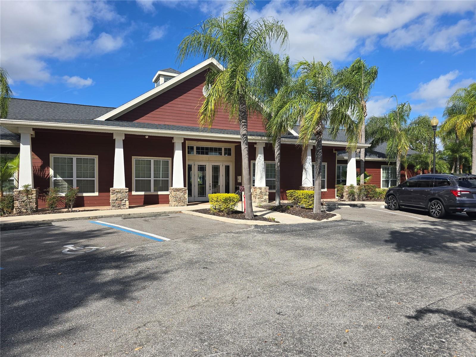 ADMIRALS WALK - Residential