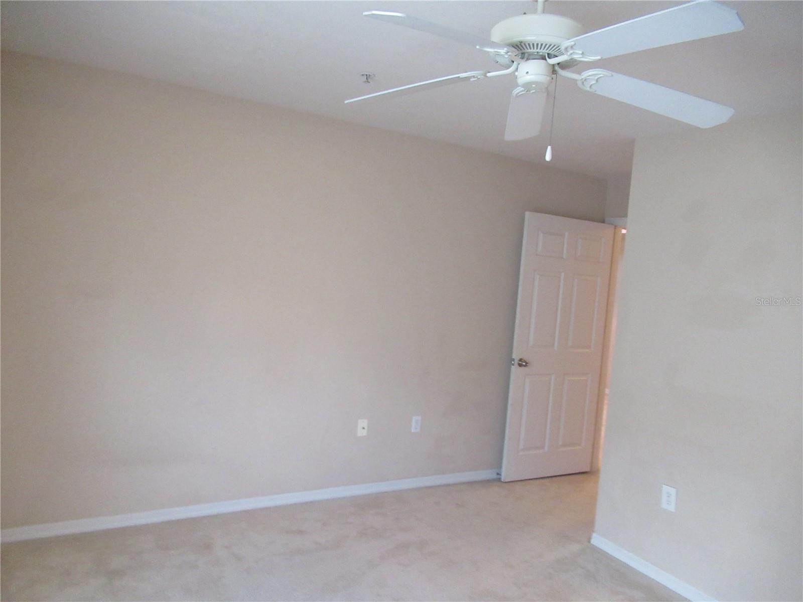 ADMIRALS WALK - Residential