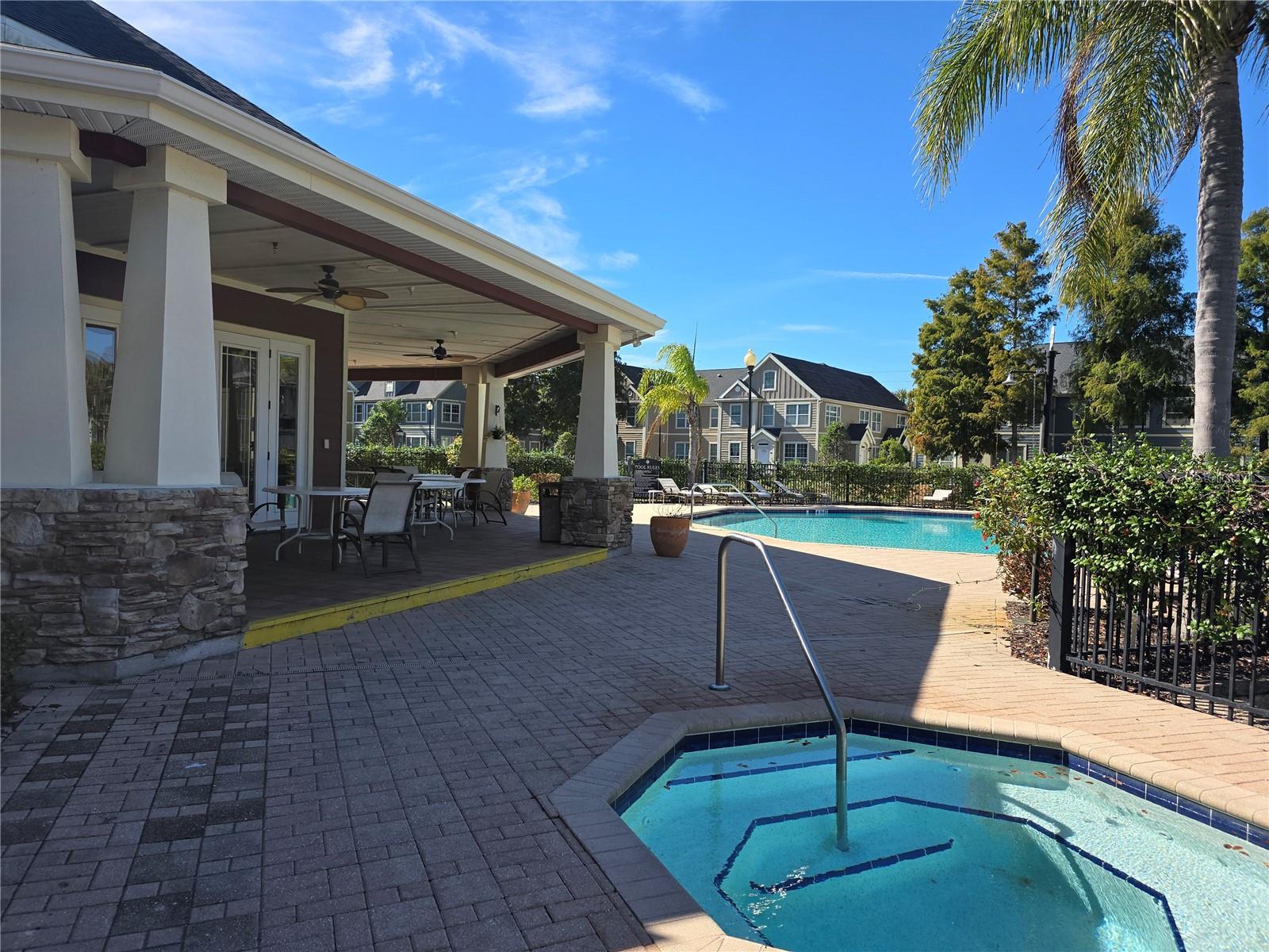 ADMIRALS WALK - Residential