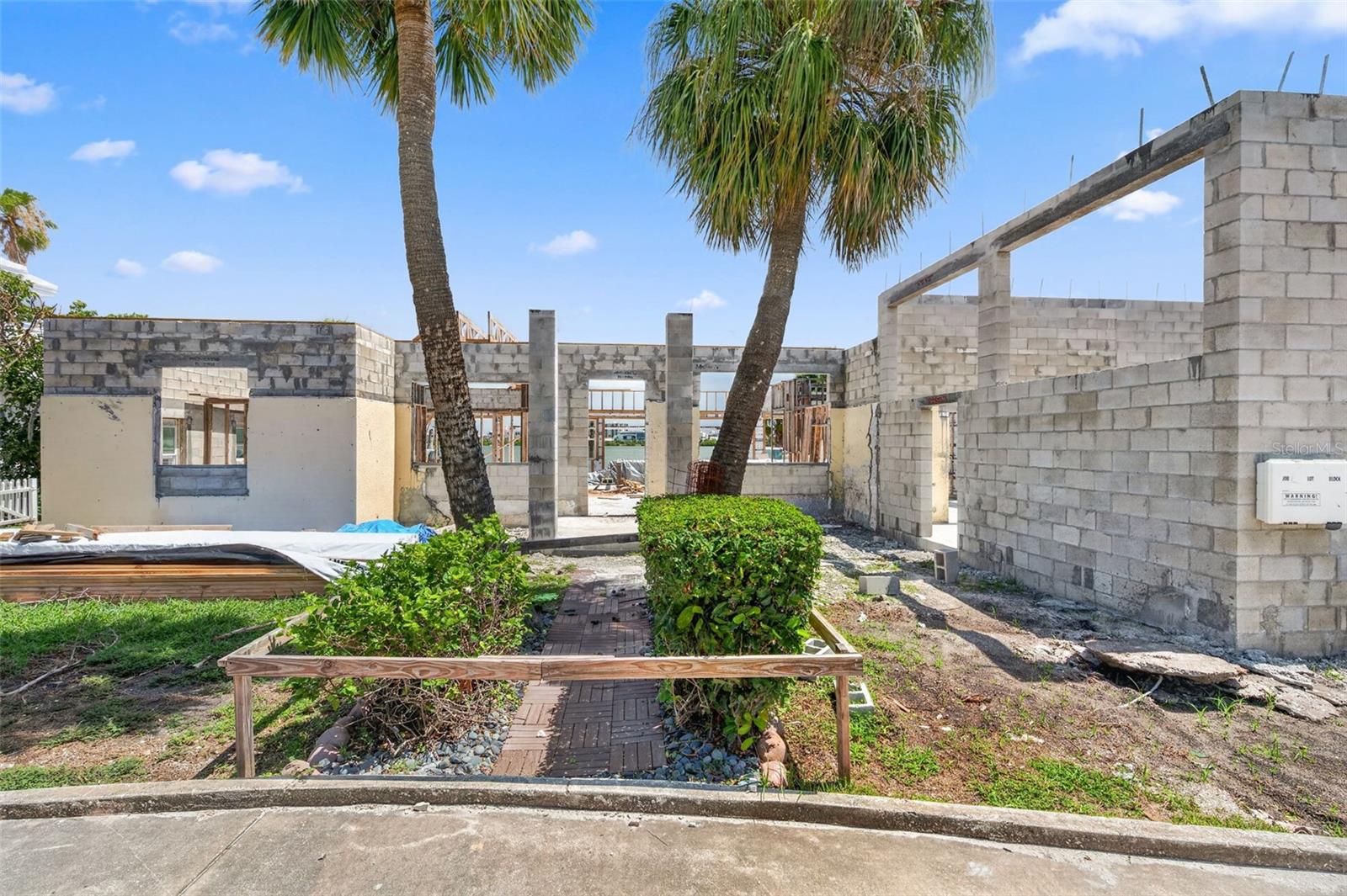 246 BAYSIDE DRIVE