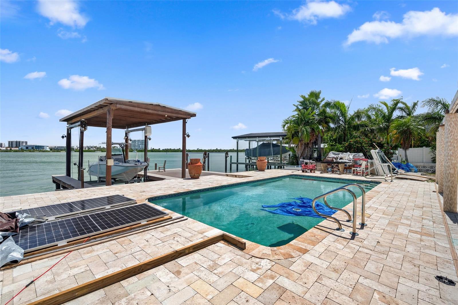 246 BAYSIDE DRIVE