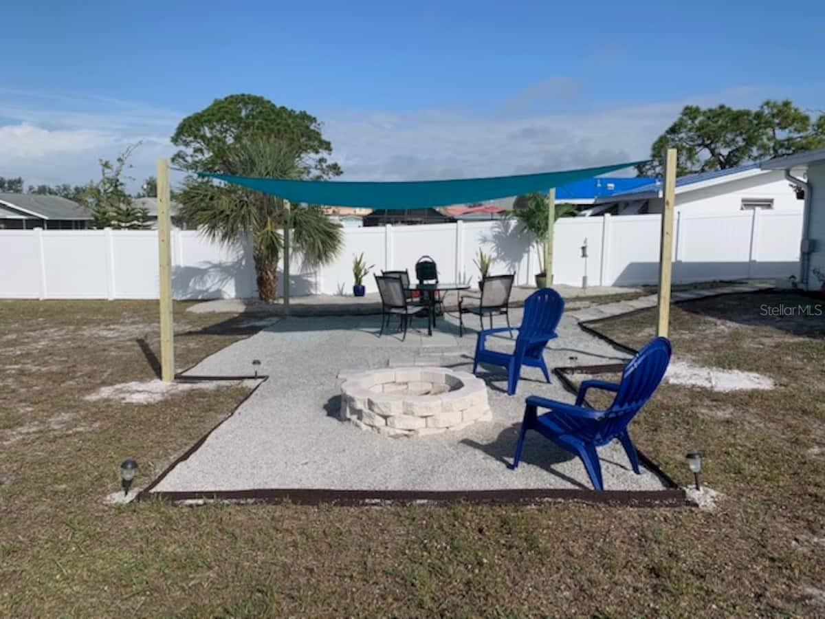 BAY VIEW MANOR - Residential Lease