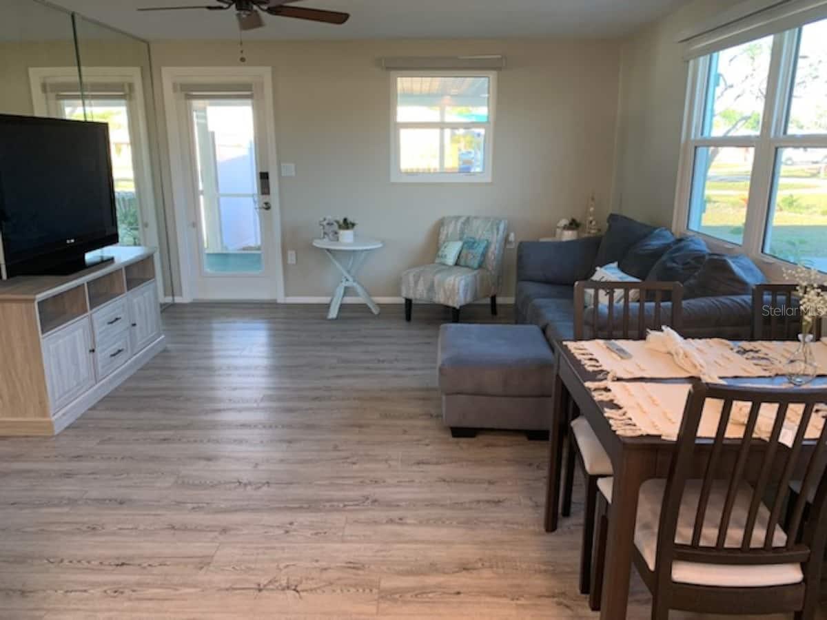 BAY VIEW MANOR - Residential Lease