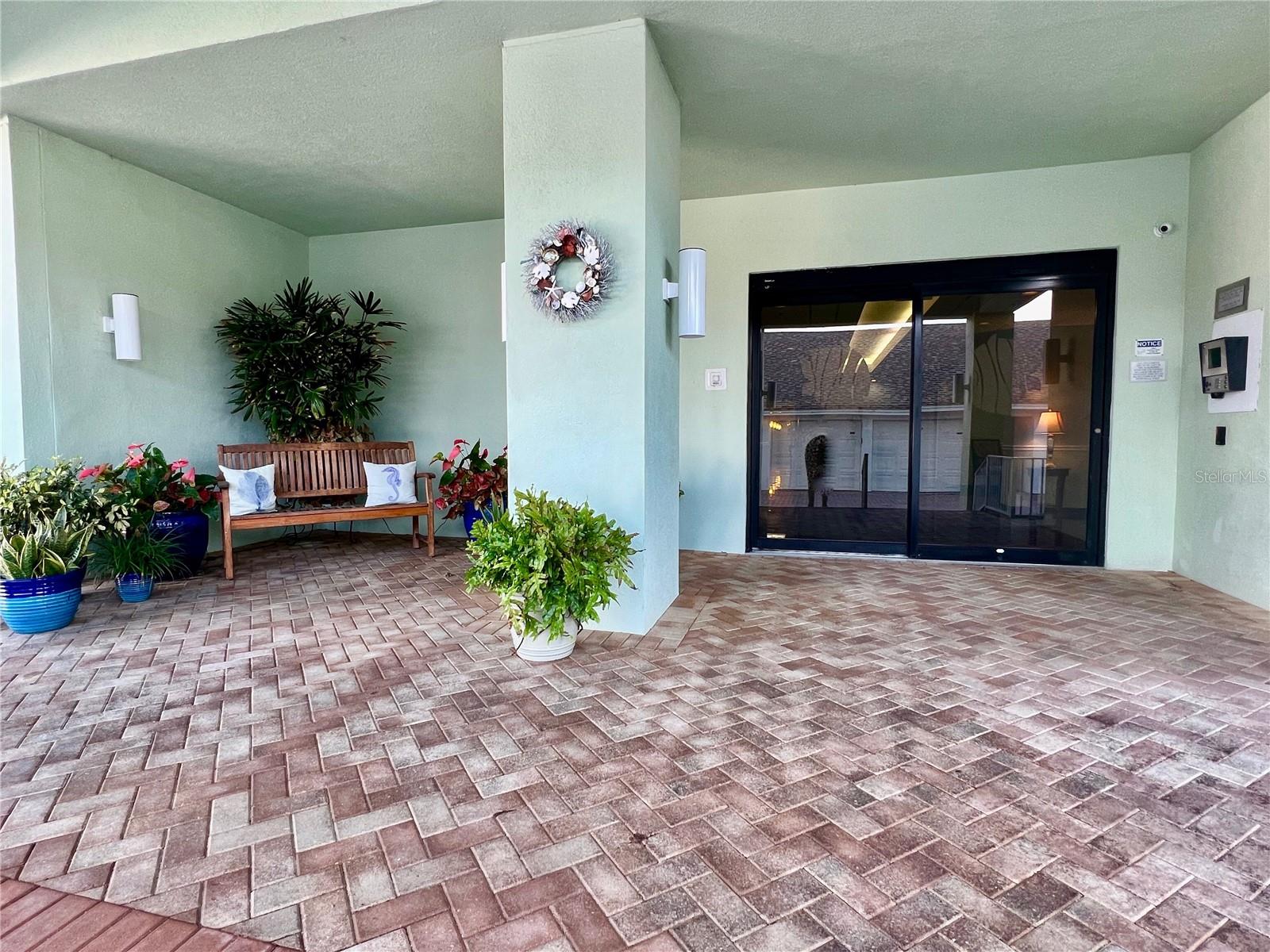 2700 N HIGHWAY A1A 506