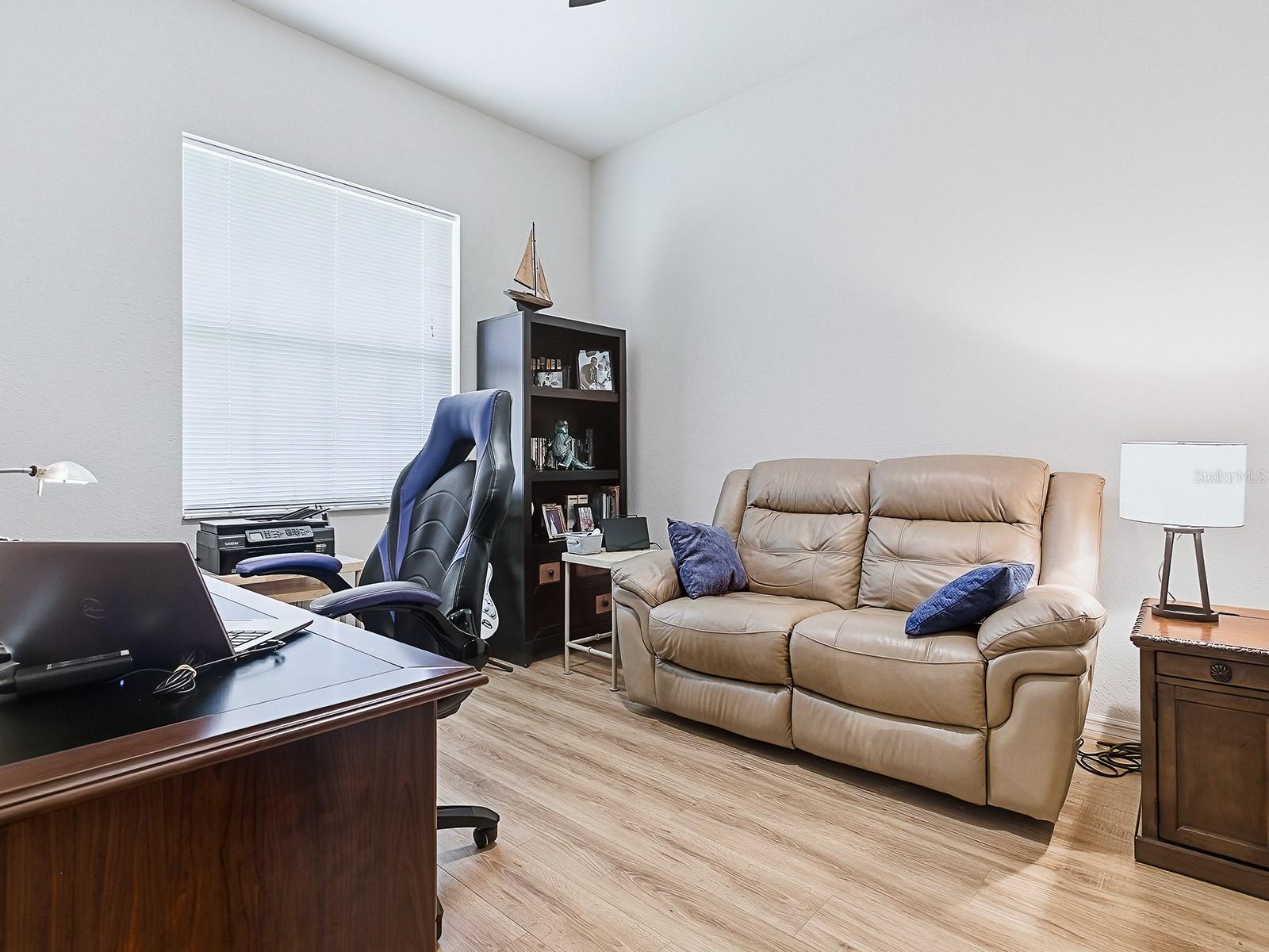 LADY LAKE LAKES PH 02 LT 01 BLK A - Residential