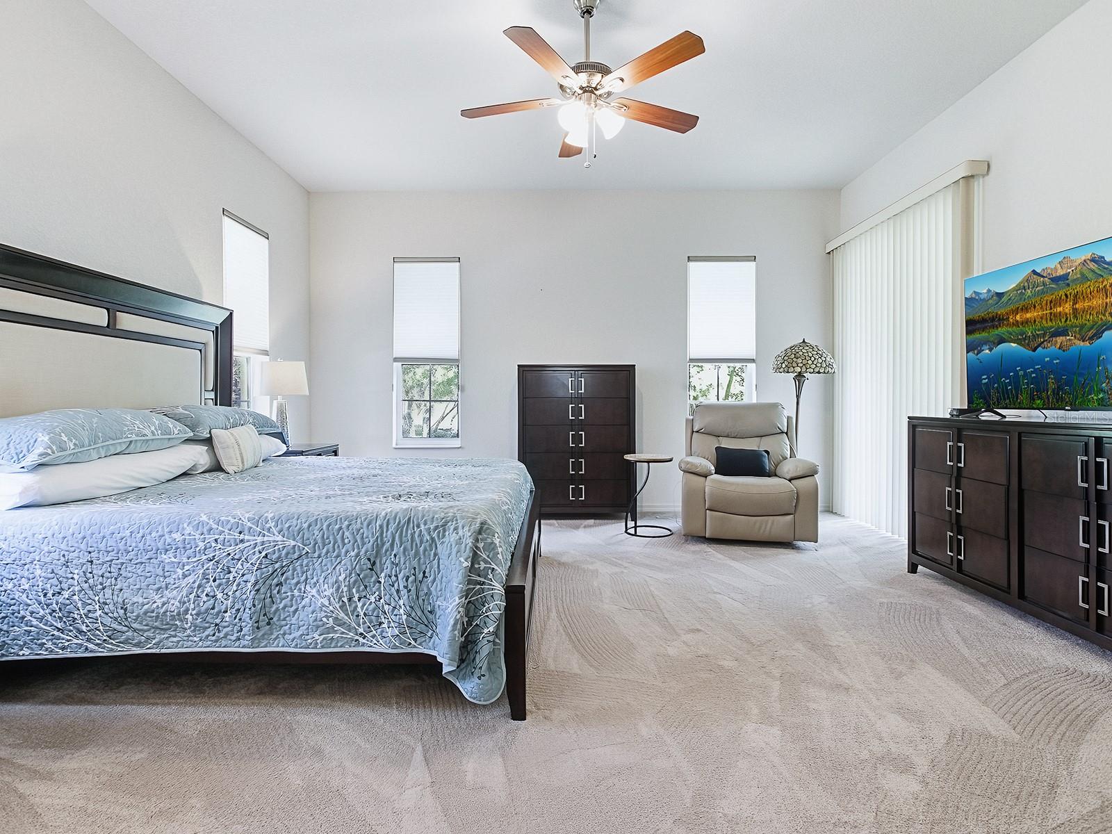 LADY LAKE LAKES PH 02 LT 01 BLK A - Residential