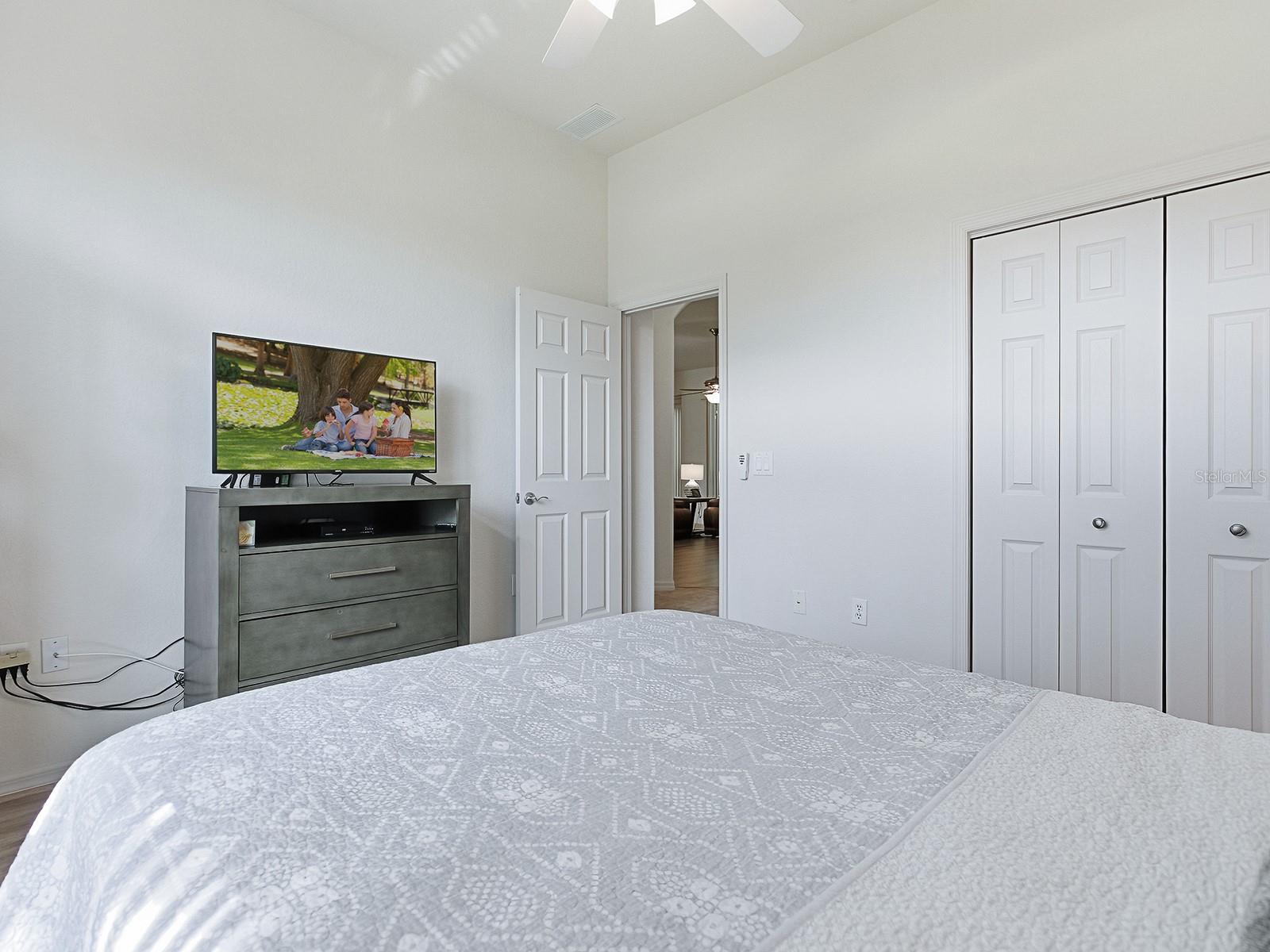 LADY LAKE LAKES PH 02 LT 01 BLK A - Residential