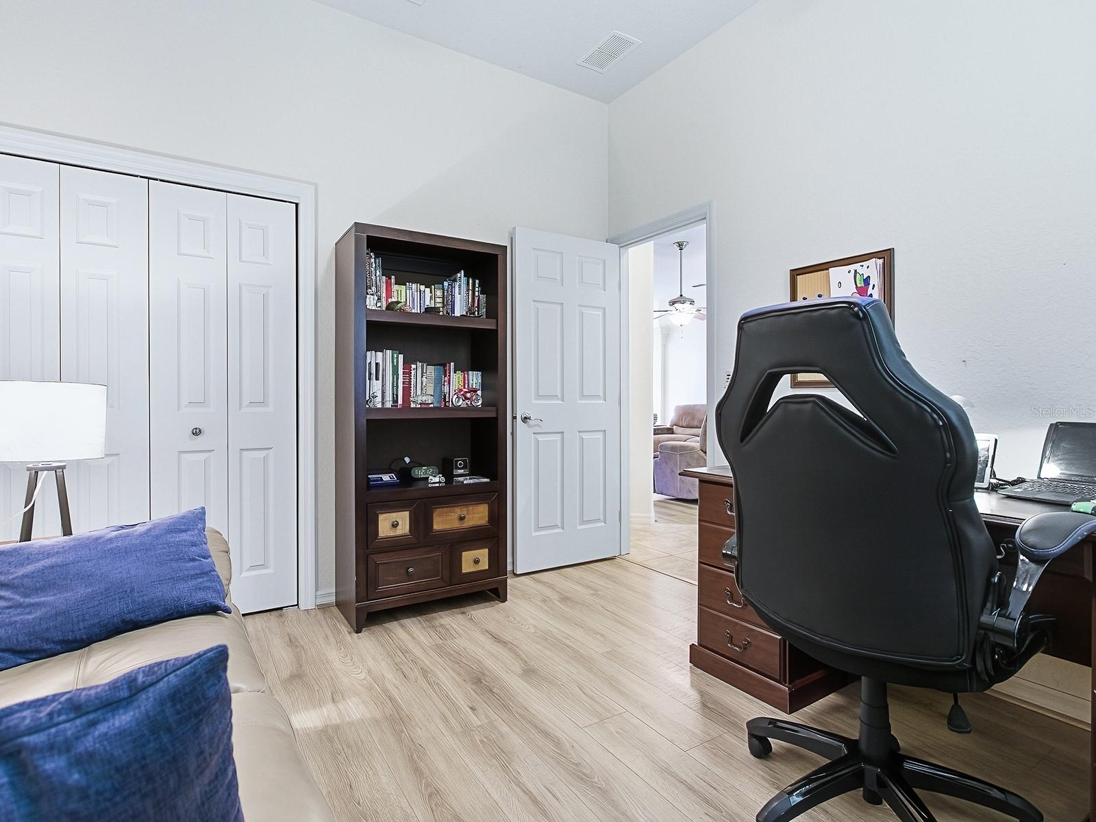 LADY LAKE LAKES PH 02 LT 01 BLK A - Residential