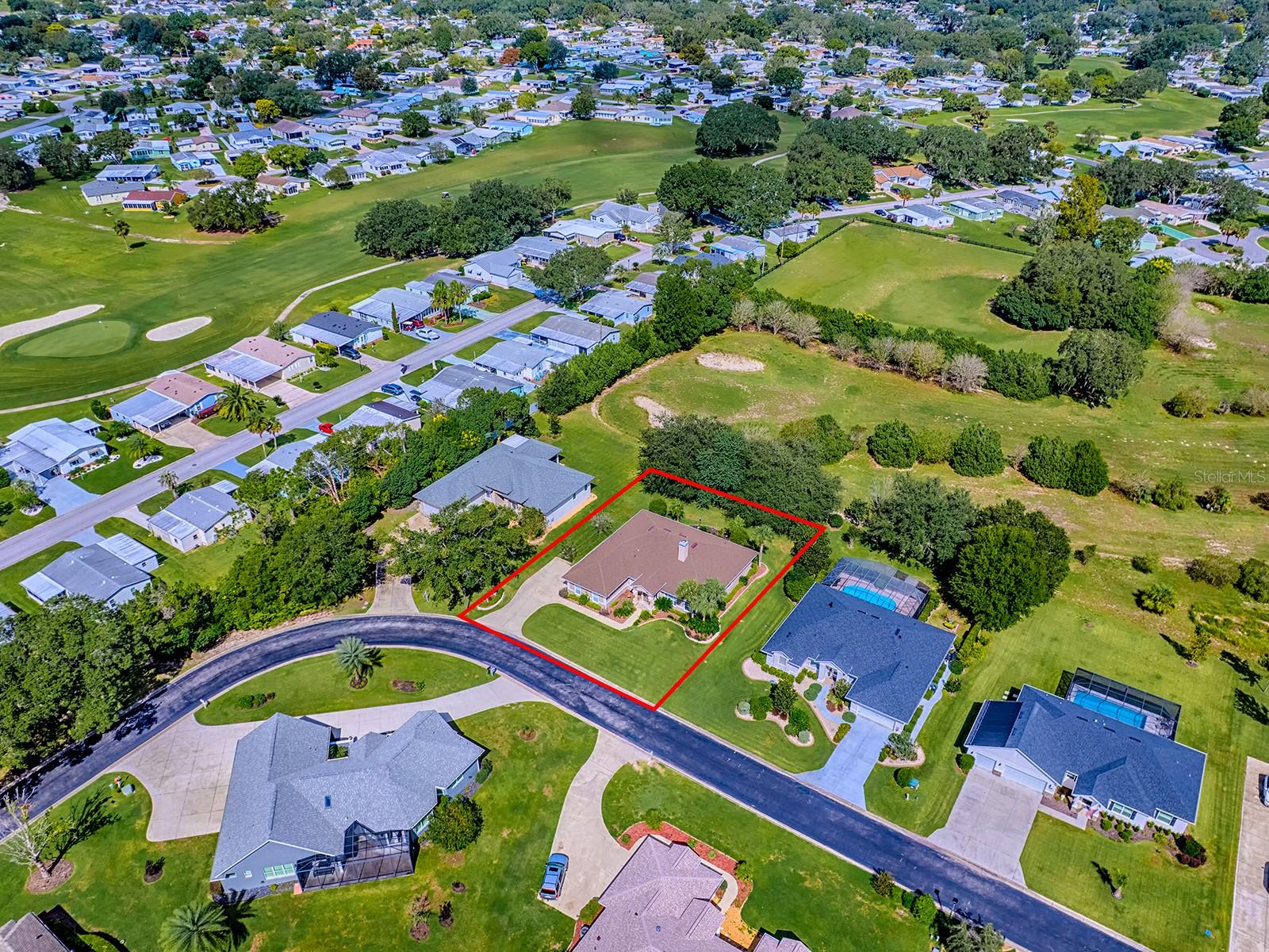 LADY LAKE LAKES PH 02 LT 01 BLK A - Residential