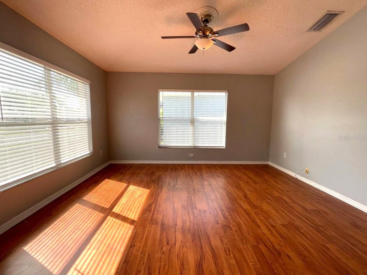 SUMMERFIELD VILLAGE 1 TR 32 - Residential Lease