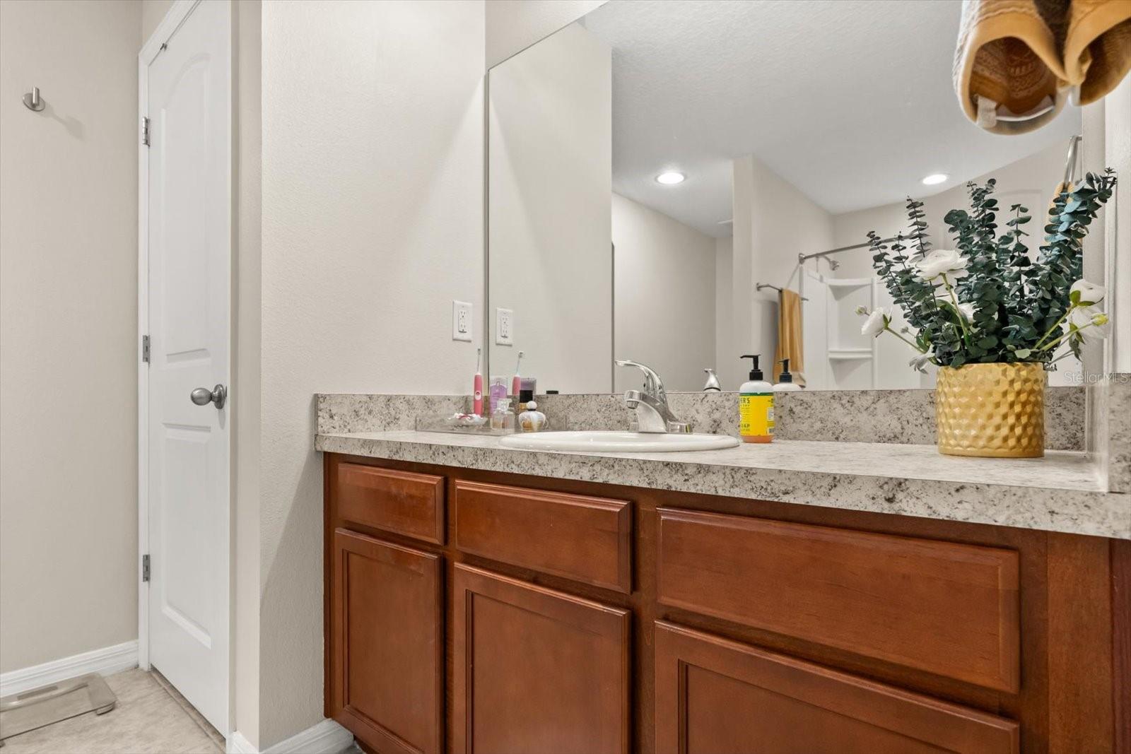 TAVARES GROVES AT BAYTREE PH 04 - Residential Lease