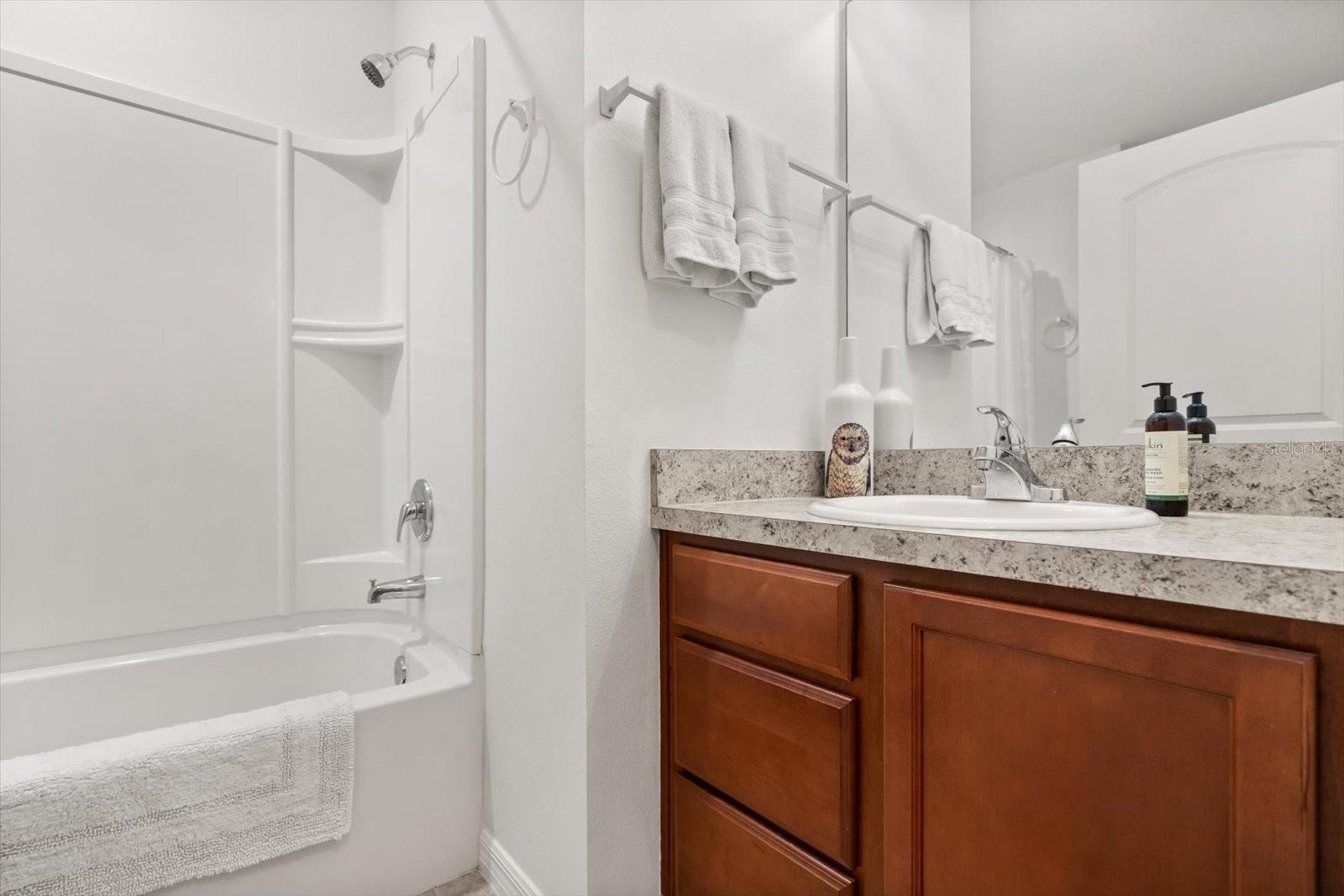 TAVARES GROVES AT BAYTREE PH 04 - Residential Lease